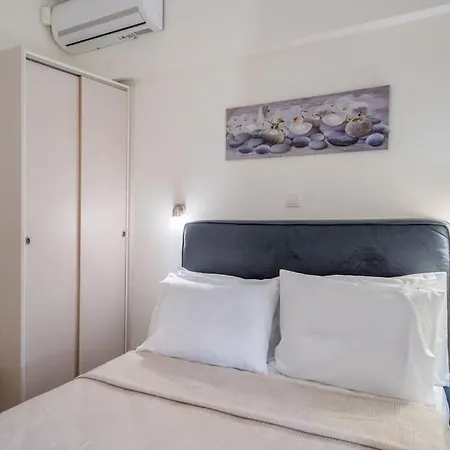 Family Portes With Panoramic View! Vila