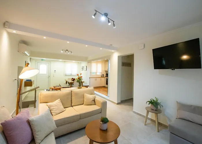 Family Portes With Panoramic View!