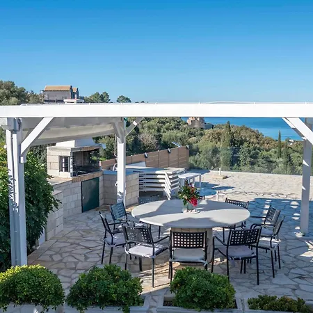 Family Portes With Panoramic View! Villa Pithos