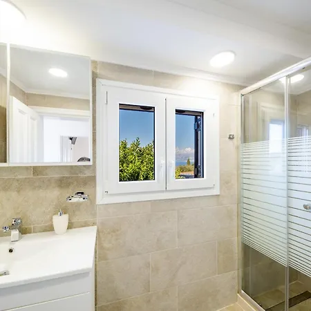 Family Portes With Panoramic View! Villa